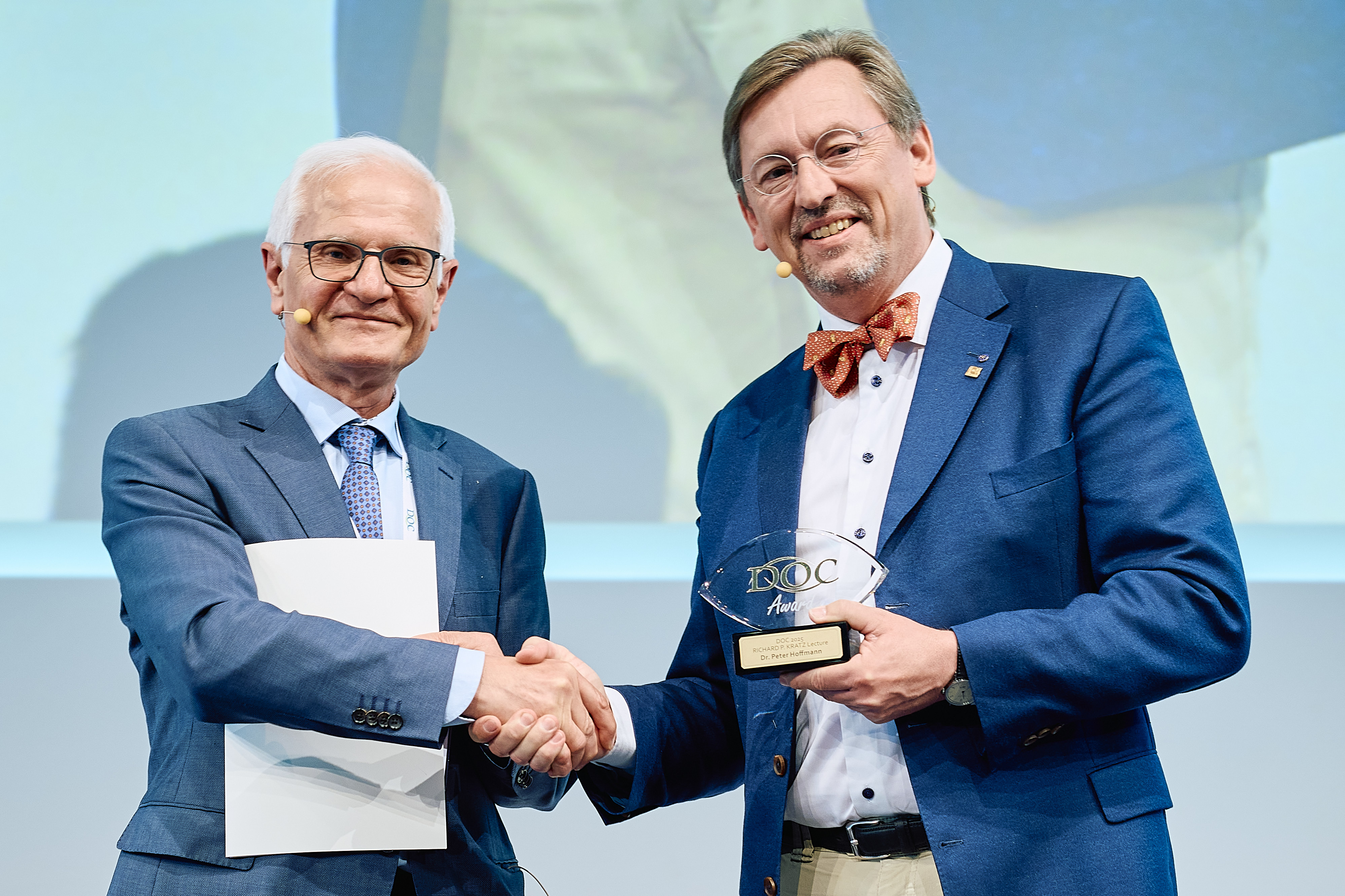 Richard P. Kratz Lecture: Die Linsenäquatorebene: Ein neues Konzept für refraktive Kataraktchirurgie