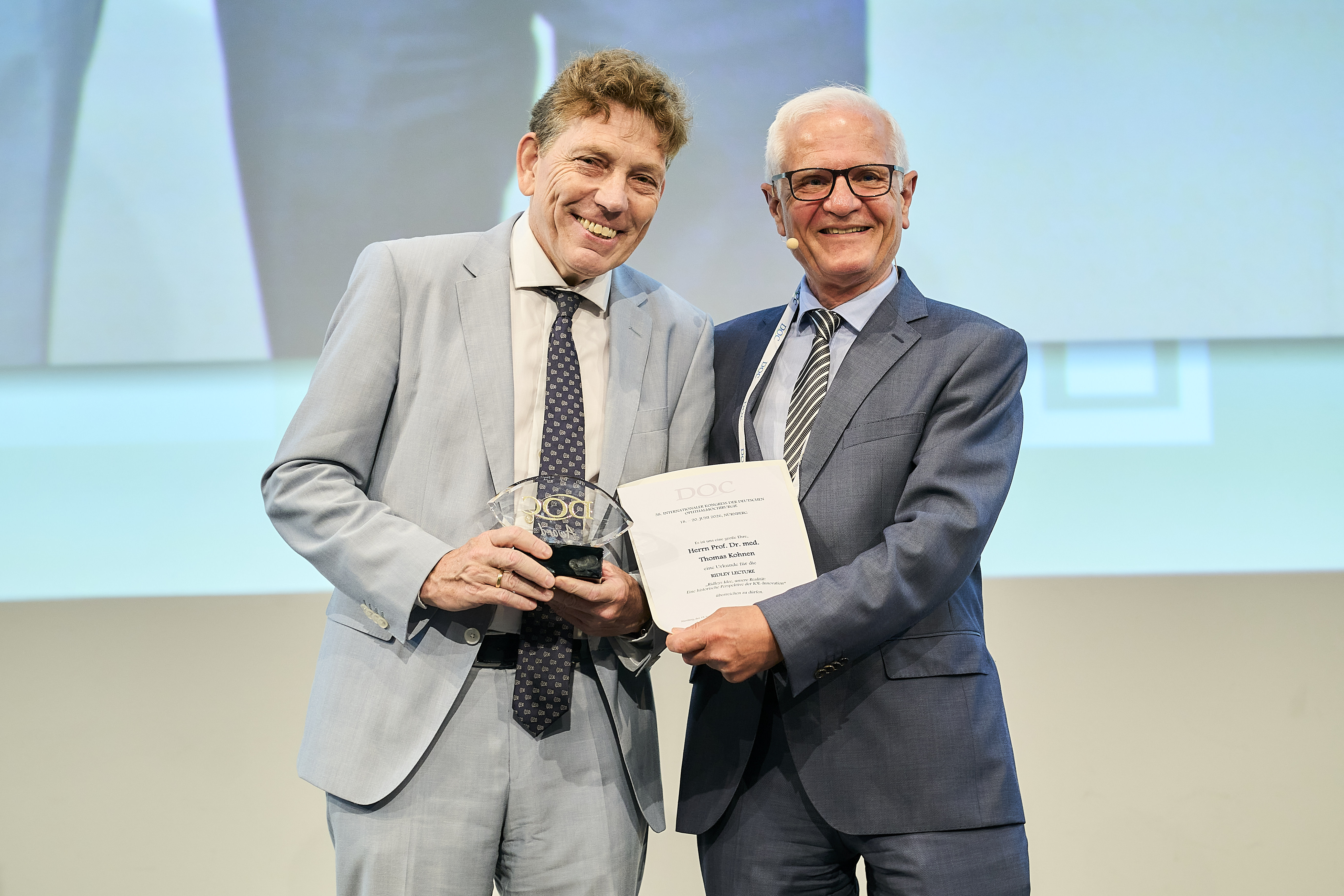 DOC RIDLEY Lecture: Ridleys Idee, unsere Realität: Eine historische Perspektive der IOL-Innovation